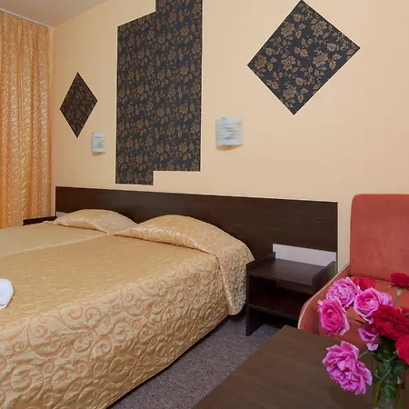 Yavor Palace מלון 4*